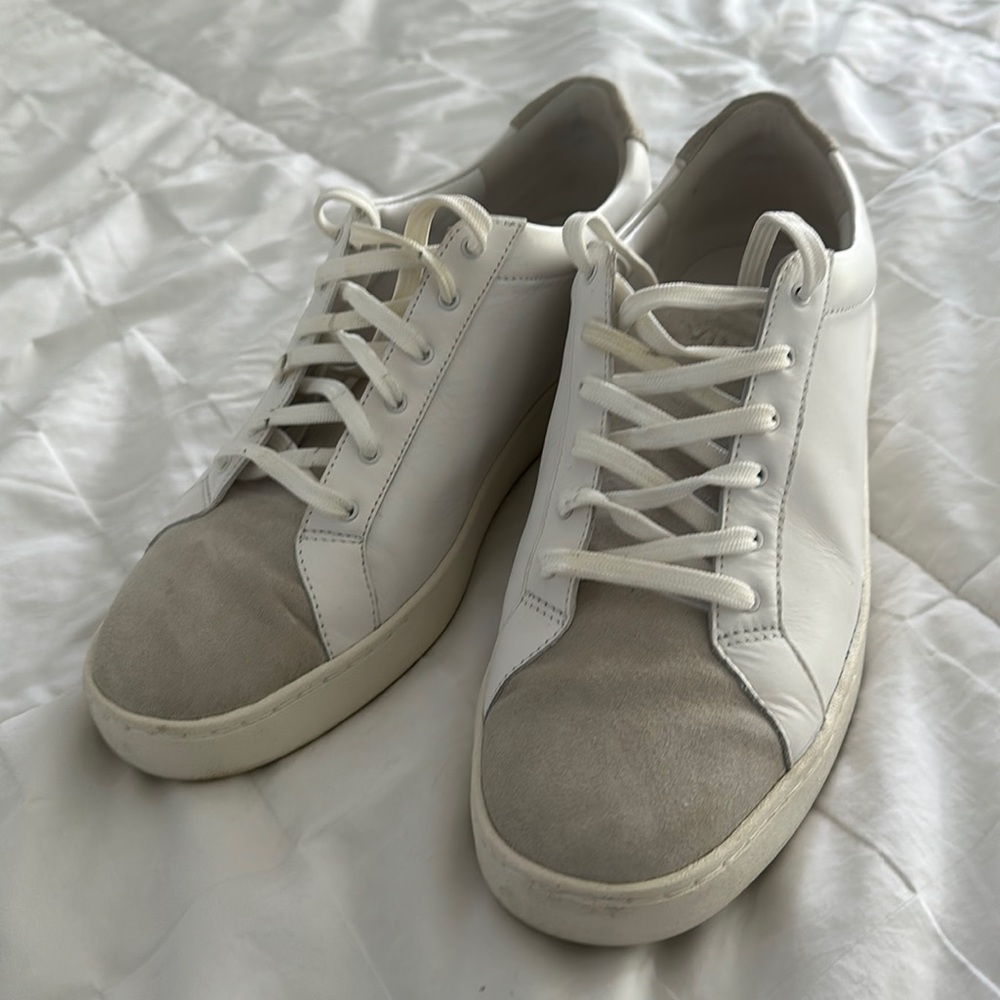 Vince White Leather Low Top Lace Up Sneakers Tennis Shoes Size 8.5
